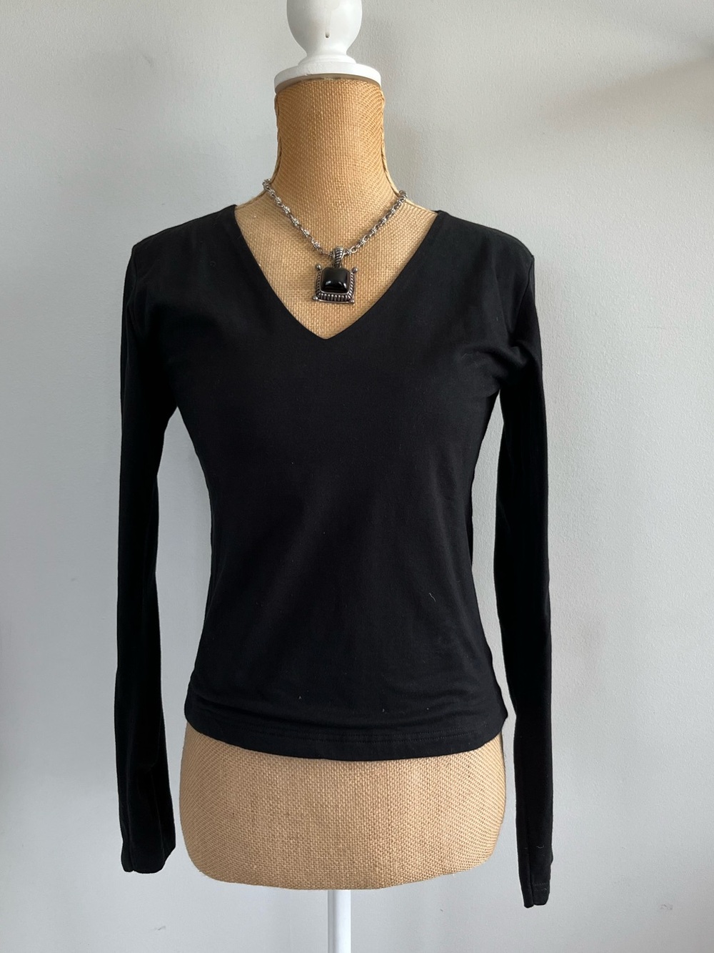 Express Black V-Neck Long Sleeve Tee